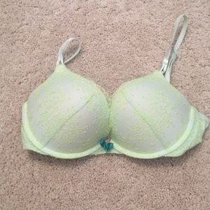 Victoria’s Secret bombshell bra lime mint green